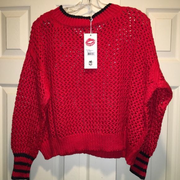 Cropped Sweater - Picture 4 of 6